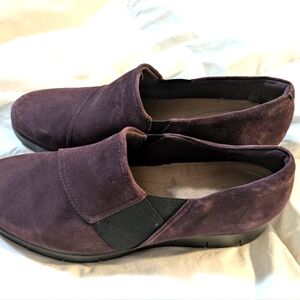 Clark's Daelyn Suede Slip-On Shoes - Purple